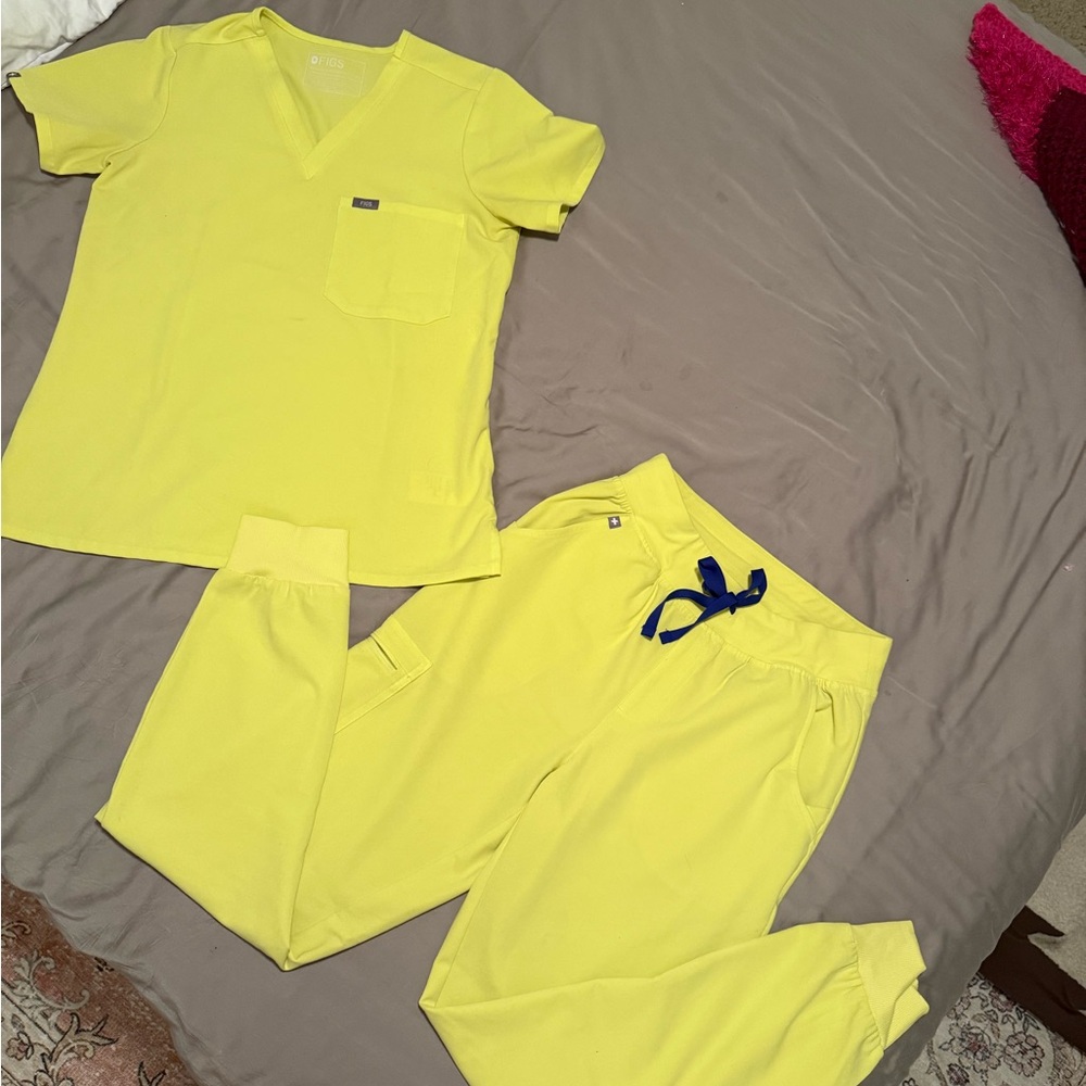 Figs Highlighter Color Scrub Set Top and Joggers
